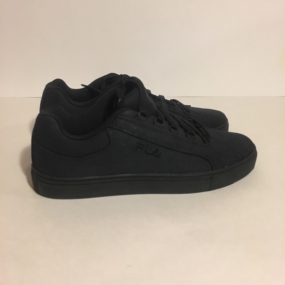 fila black canvas shoes